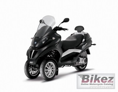 2010 Piaggio MP3 400 LT photo